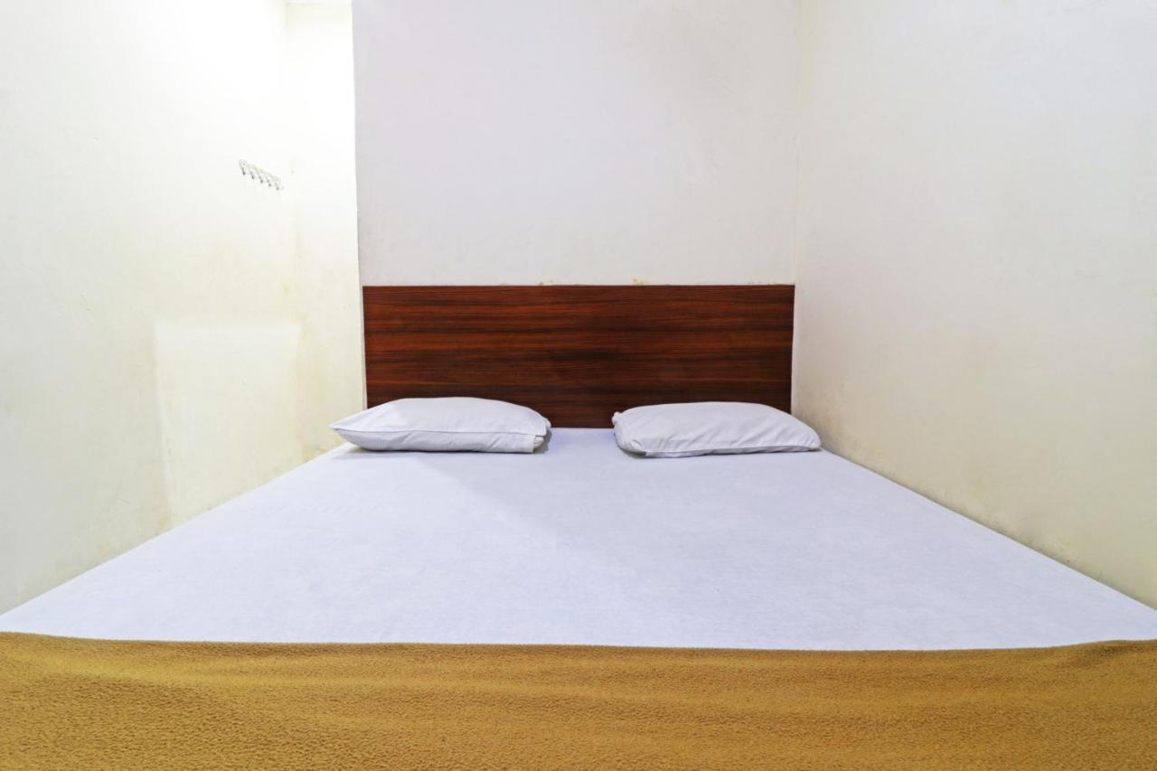 Guest House Taman Sari Syariah Pekanbaru Bagian luar foto